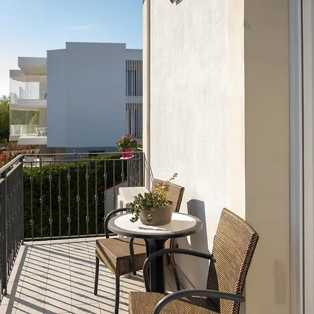 Adige -m3 Apartment *