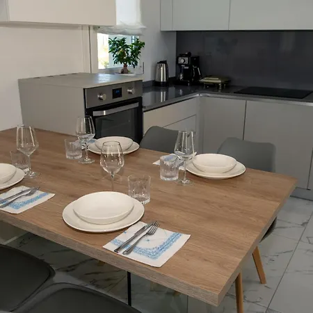 Adige -m3 Apartment